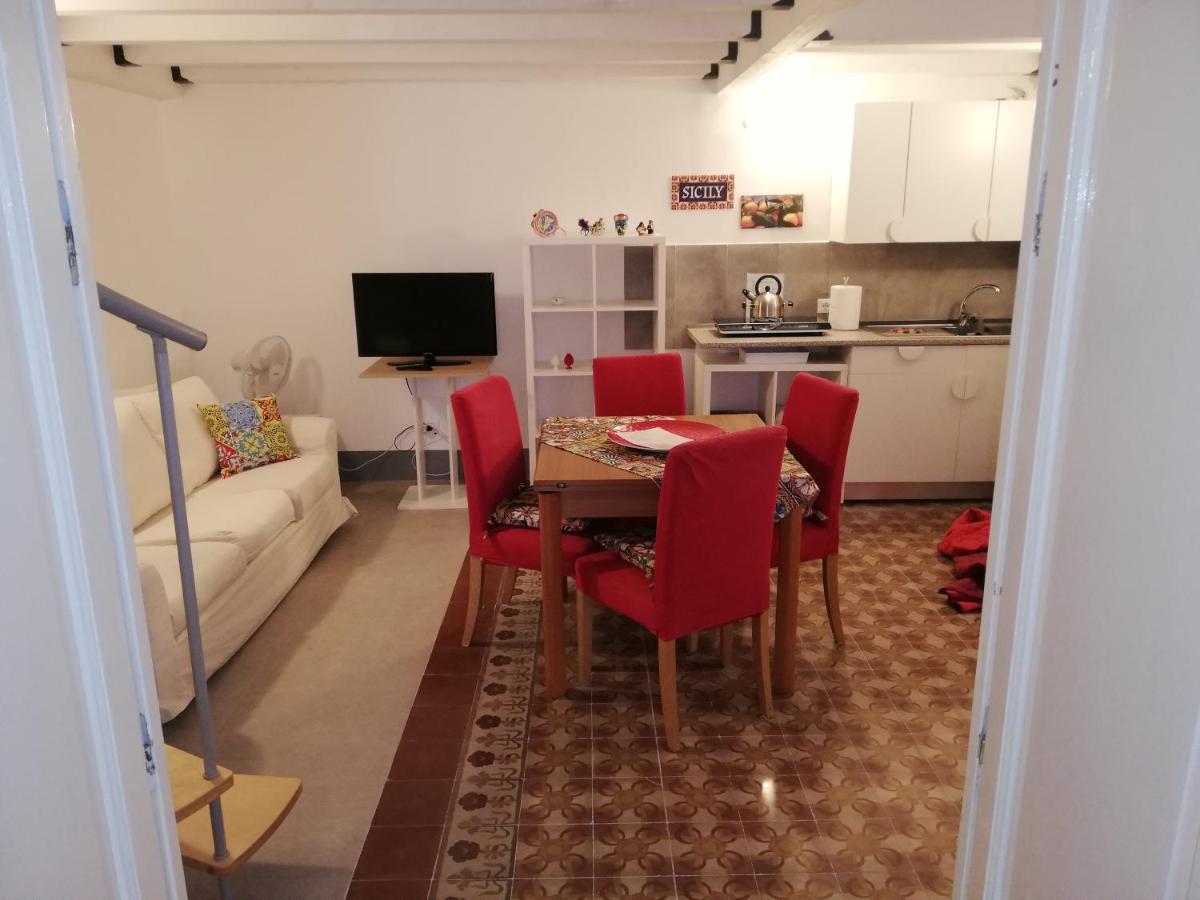 Il Posto Giusto Station Rooms Παλέρμο Εξωτερικό φωτογραφία